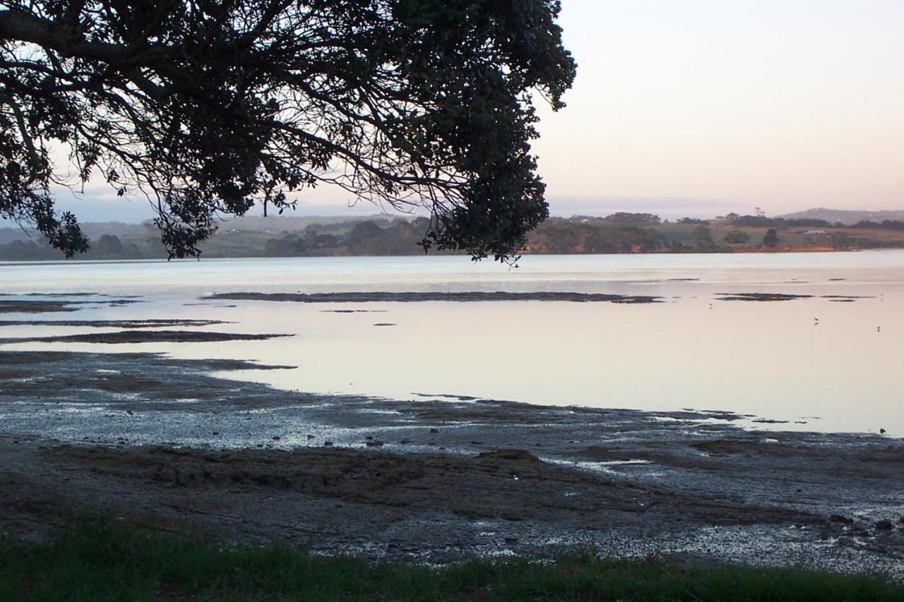 Absolute Waterfront Serenity Near Auckland Clarks Beach Esterno foto